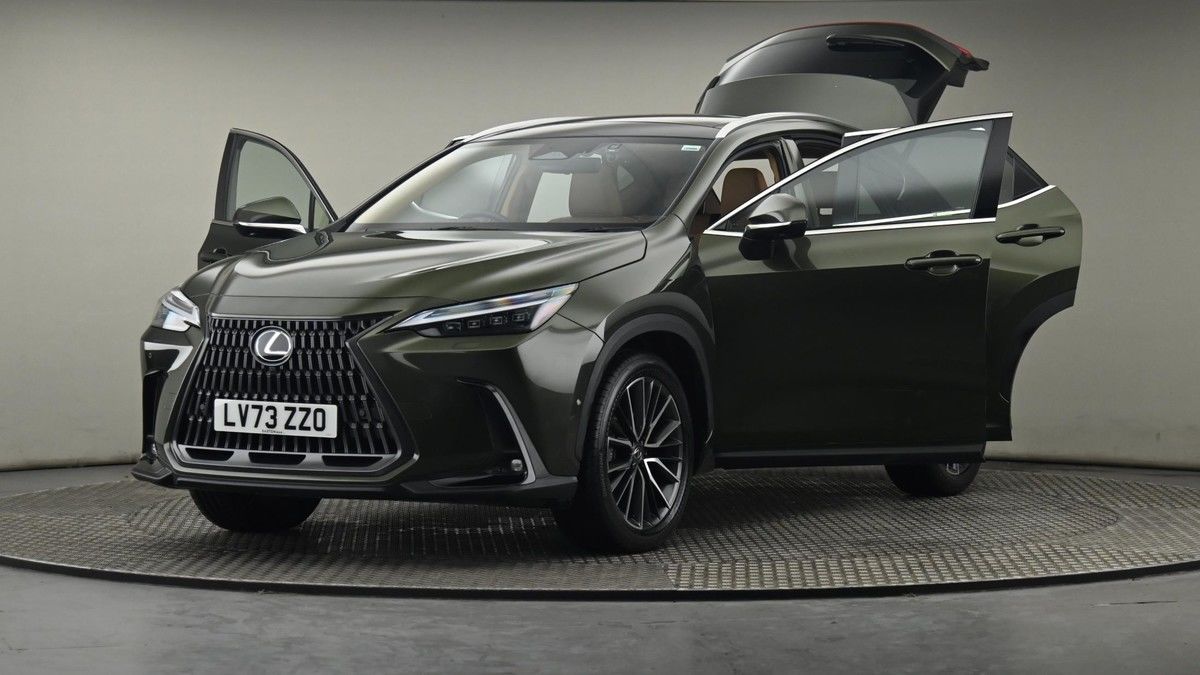 Lexus NX Image 28