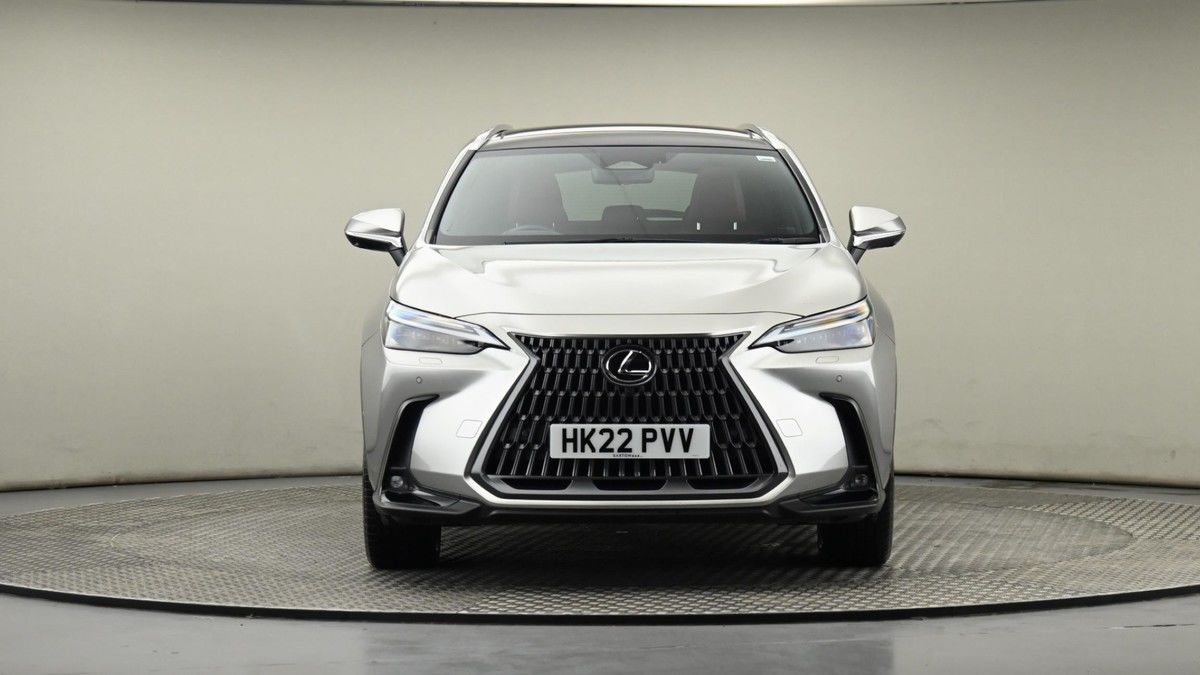 Lexus NX Image 9