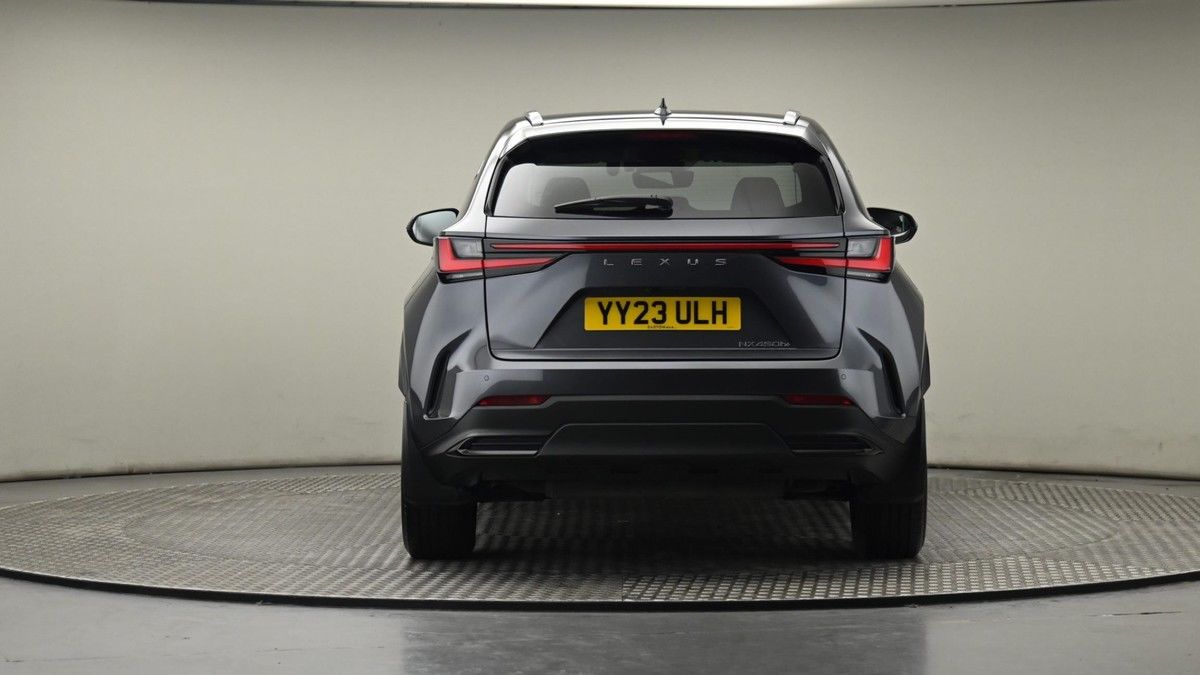 Lexus NX Image 25