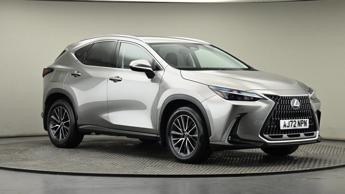 Lexus NX Image 20