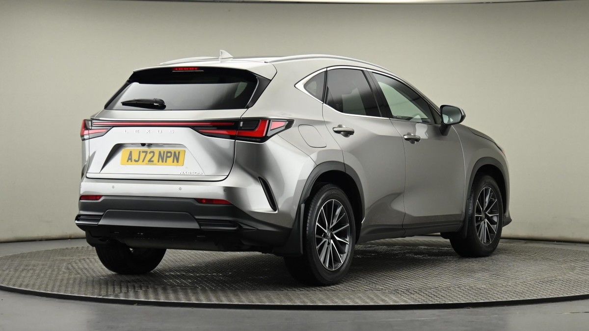 Lexus NX Image 26