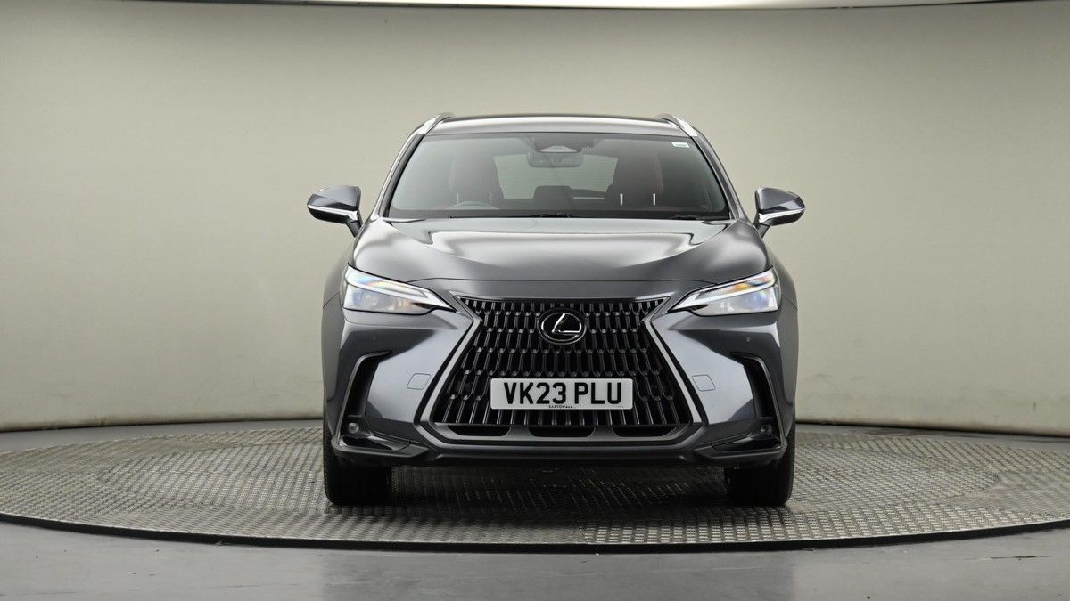 Lexus NX Image 20