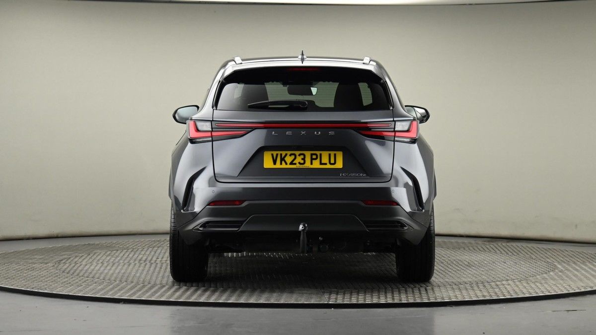 Lexus NX Image 24