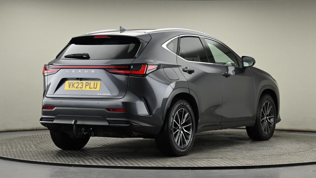 Lexus NX Image 25