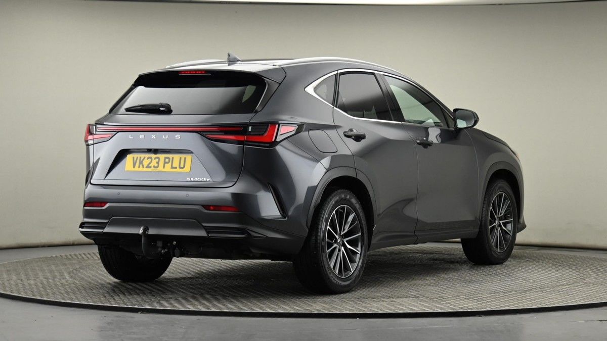 Lexus NX Image 52