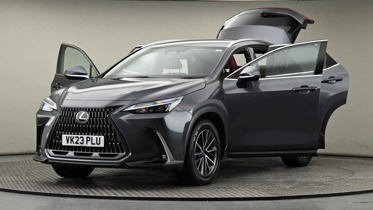 Lexus NX Image 56