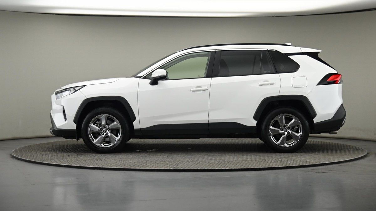 Toyota RAV4 Image 23