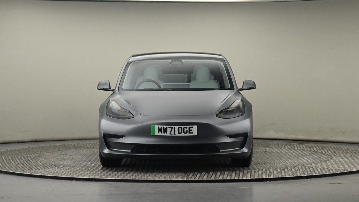 Tesla Model 3 Image 21