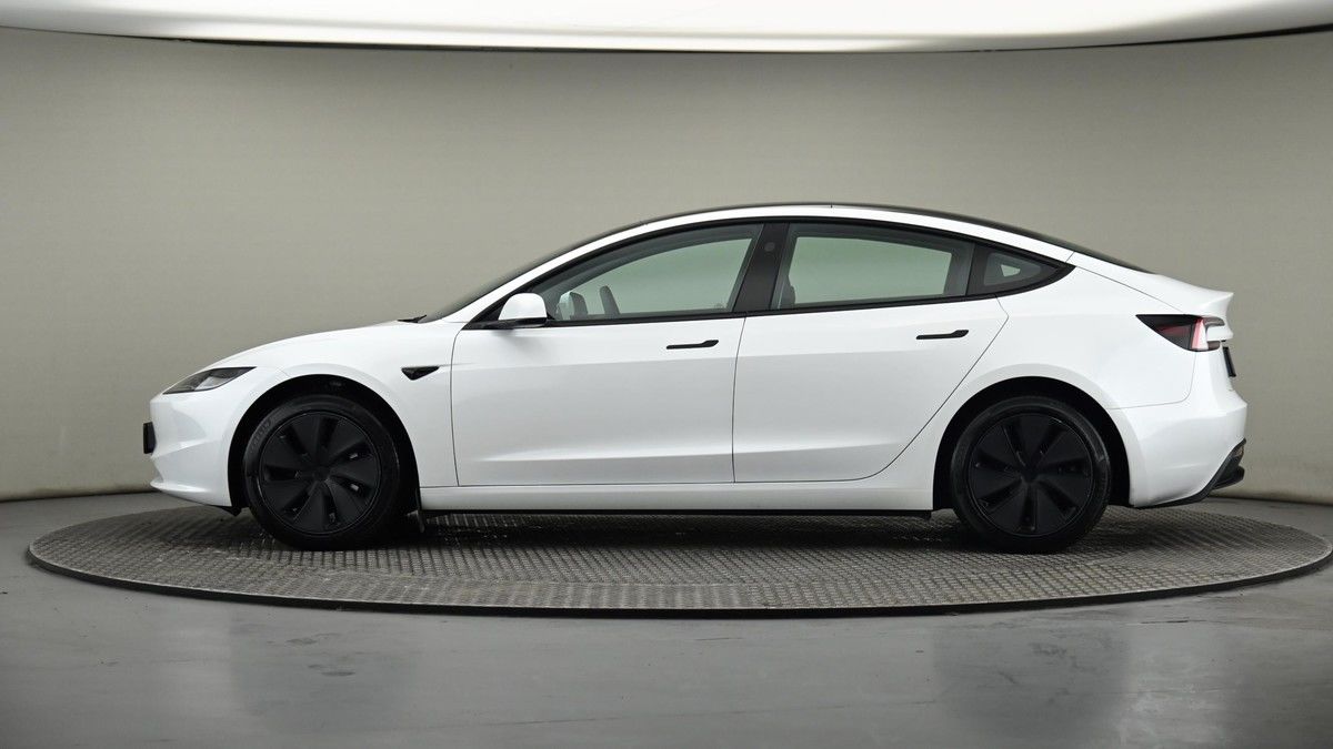 Tesla Model 3 Image 23