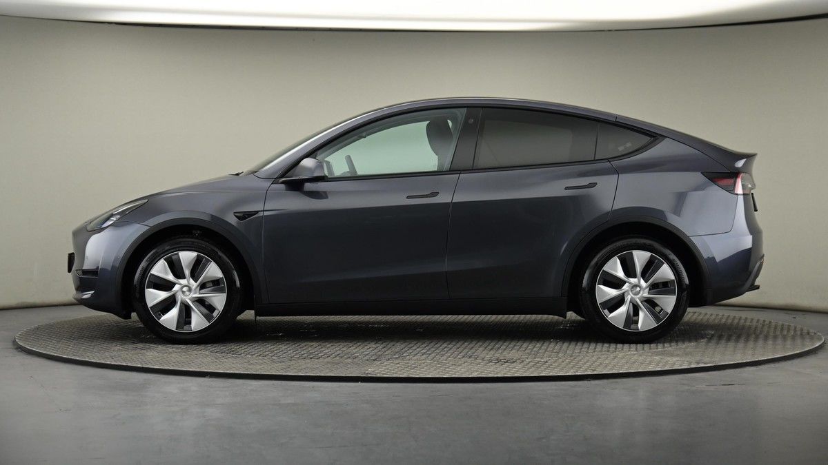 Tesla Model Y Image 23