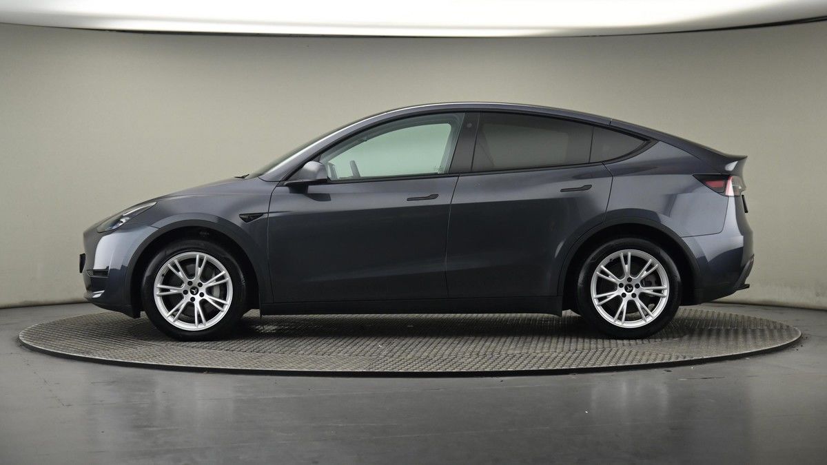 Tesla Model Y Image 23