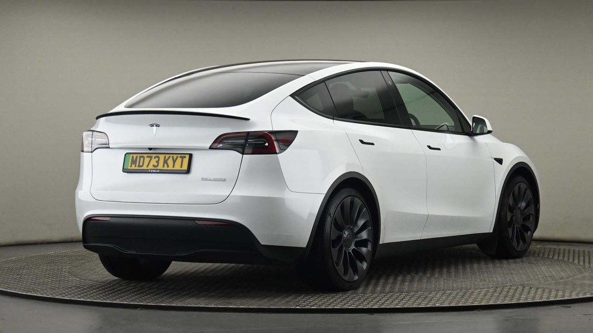 Tesla Model Y Image 26