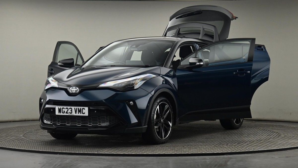 More views of Toyota C-HR