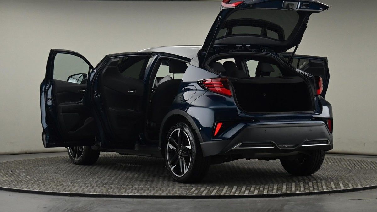 More views of Toyota C-HR