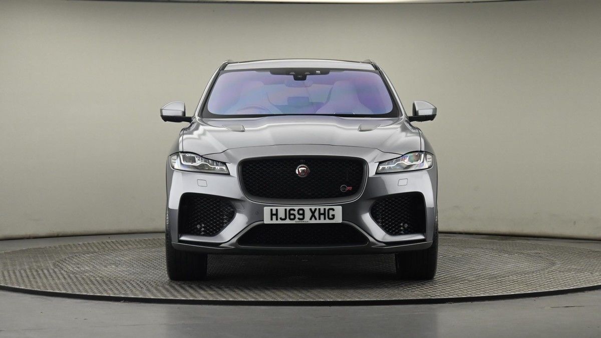 Jaguar F-PACE Image 21