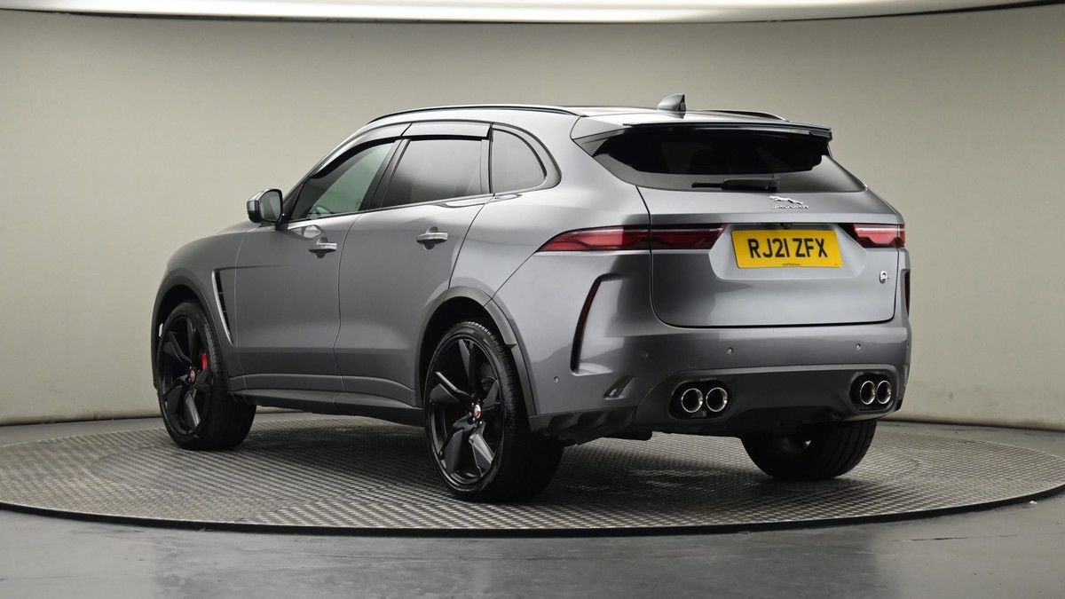 Jaguar F-PACE Image 24