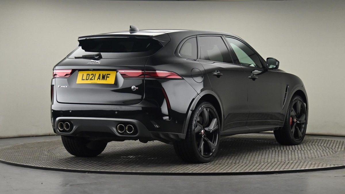 Jaguar F-PACE Image 26