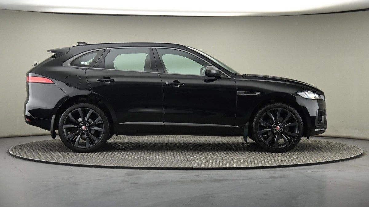 Jaguar F-PACE Image 127