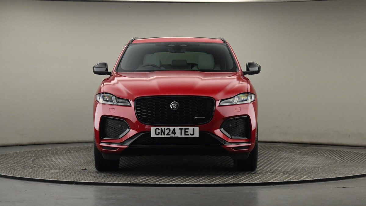 Jaguar F-PACE Image 21