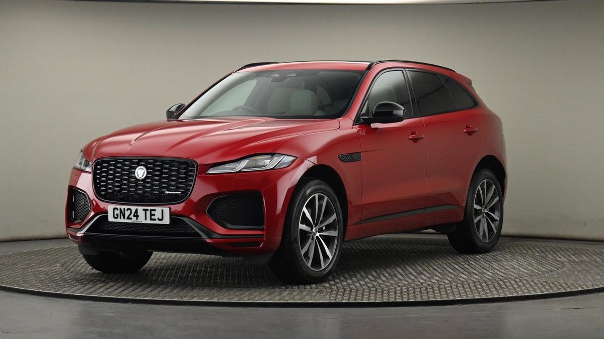 Jaguar F-PACE Image 22