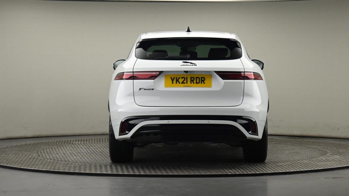 Jaguar F-PACE Image 25