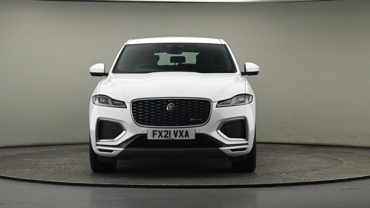 Jaguar F-PACE Image 21