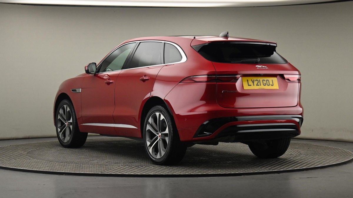 Jaguar F-PACE Image 24