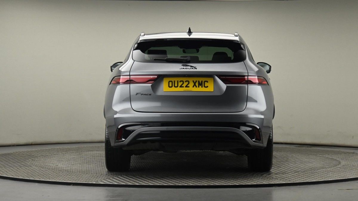 Jaguar F-PACE Image 25