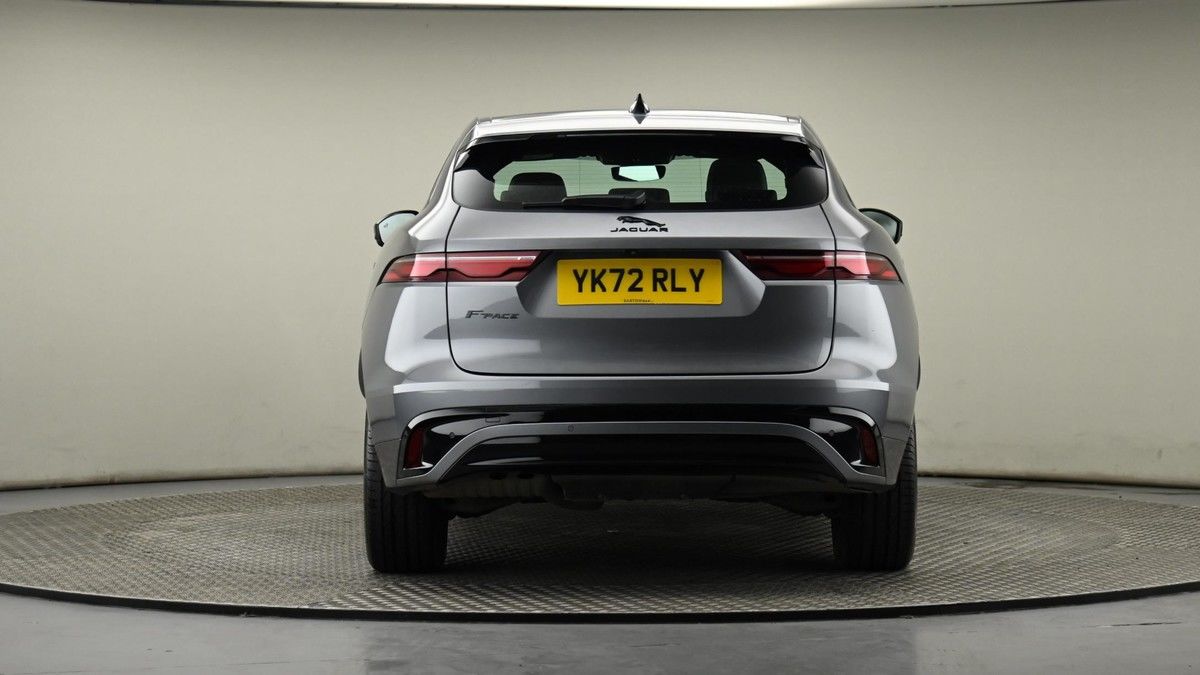 Jaguar F-PACE Image 25