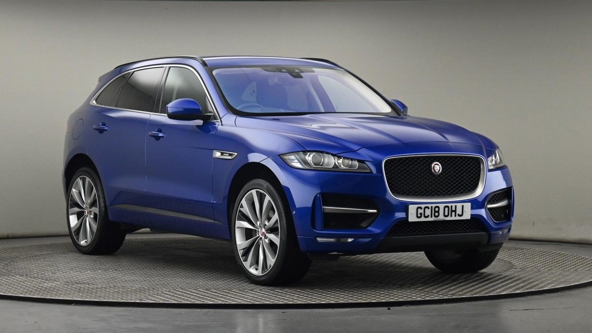 Jaguar F-PACE Image 3