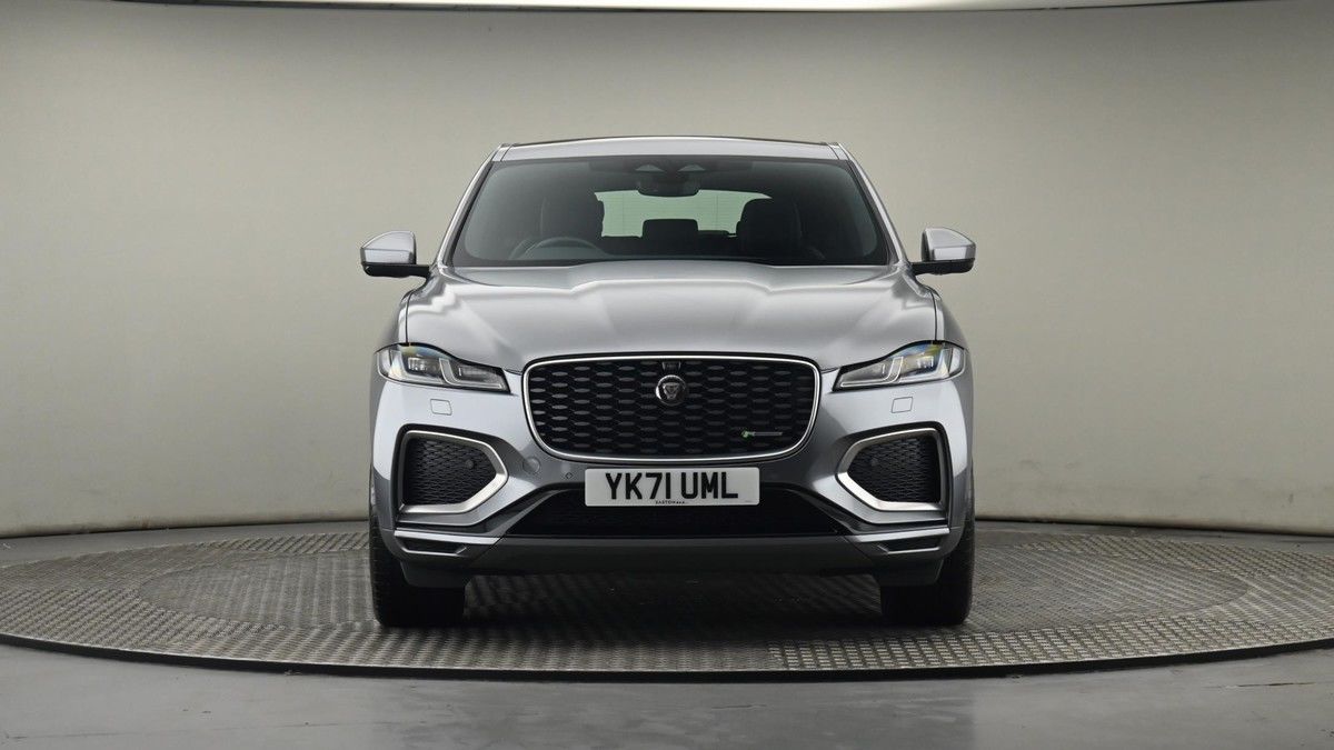 Jaguar F-PACE Image 21