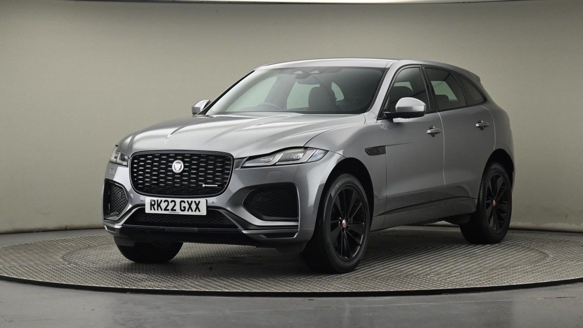 Jaguar F-PACE Image 22