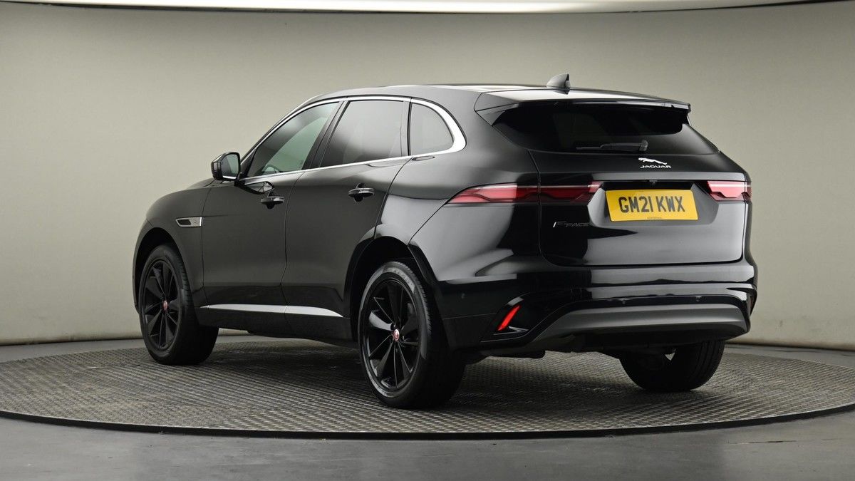 Jaguar F-PACE Image 23