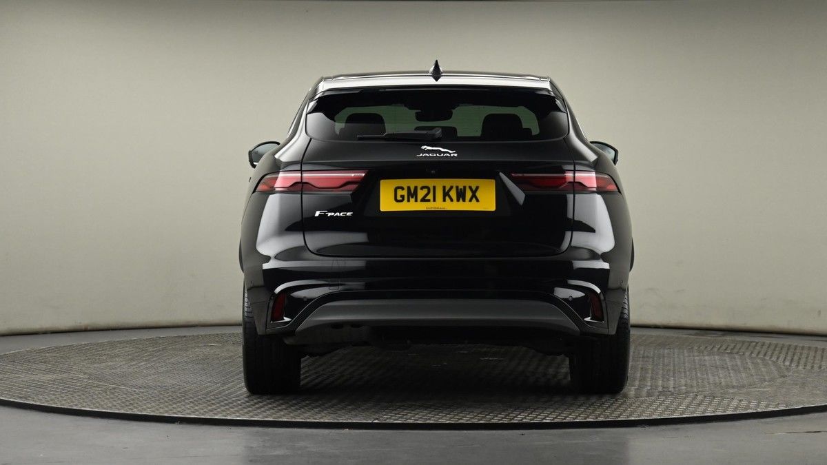 Jaguar F-PACE Image 24