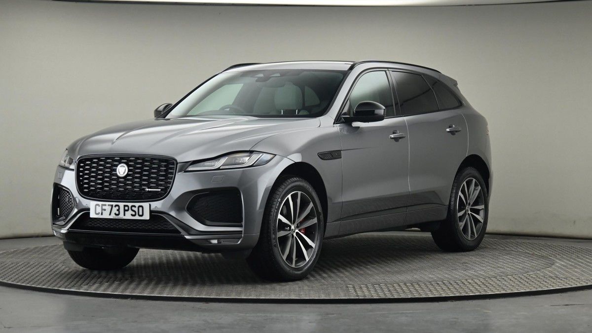 Jaguar F-PACE Image 22