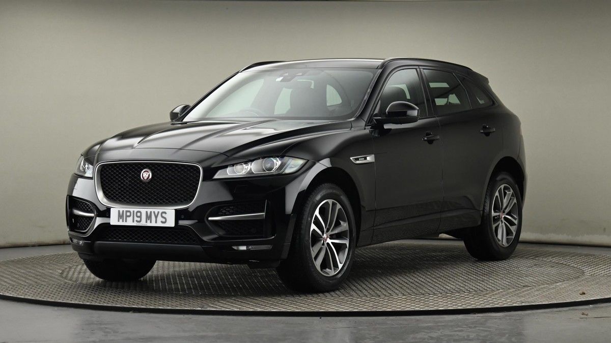 Jaguar F-PACE Image 22