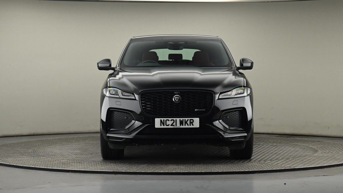 Jaguar F-PACE Image 21