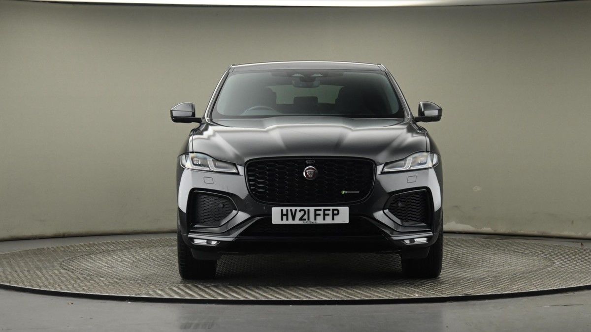 Jaguar F-PACE Image 21