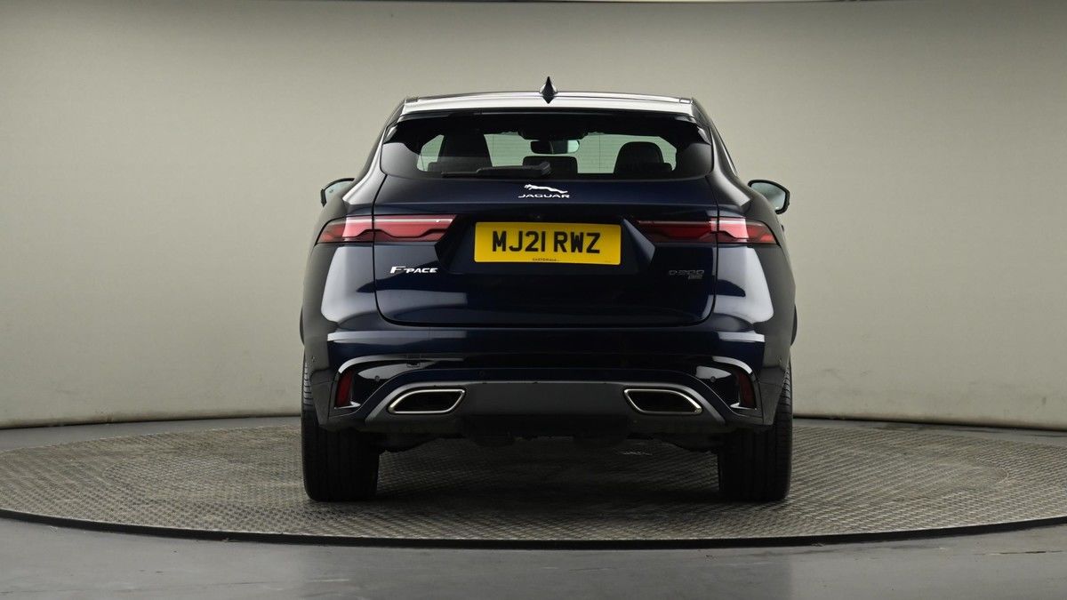 Jaguar F-PACE Image 25