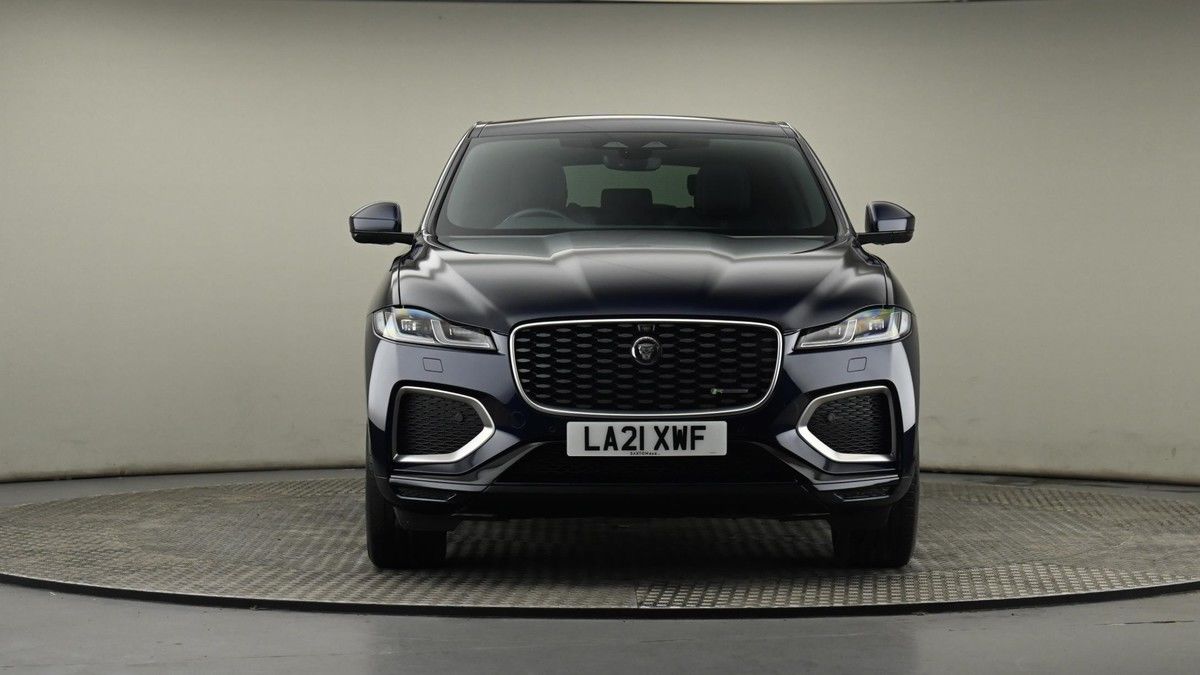 Jaguar F-PACE Image 21