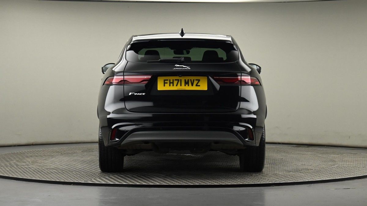 Jaguar F-PACE Image 25