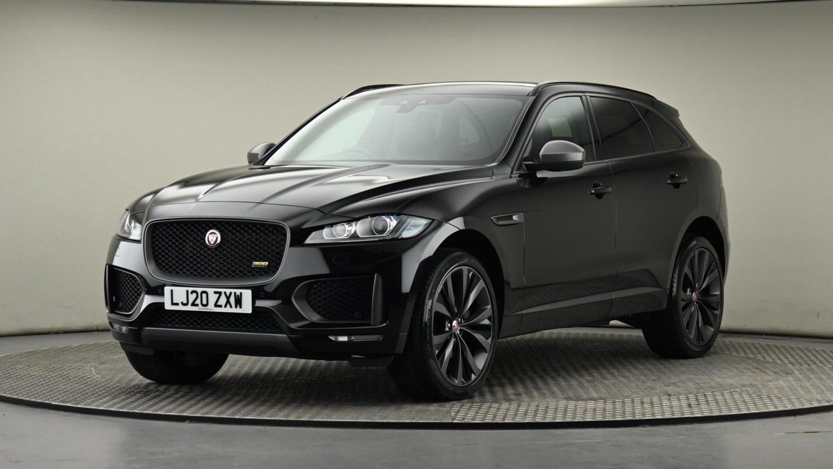 Jaguar F-PACE Image 21