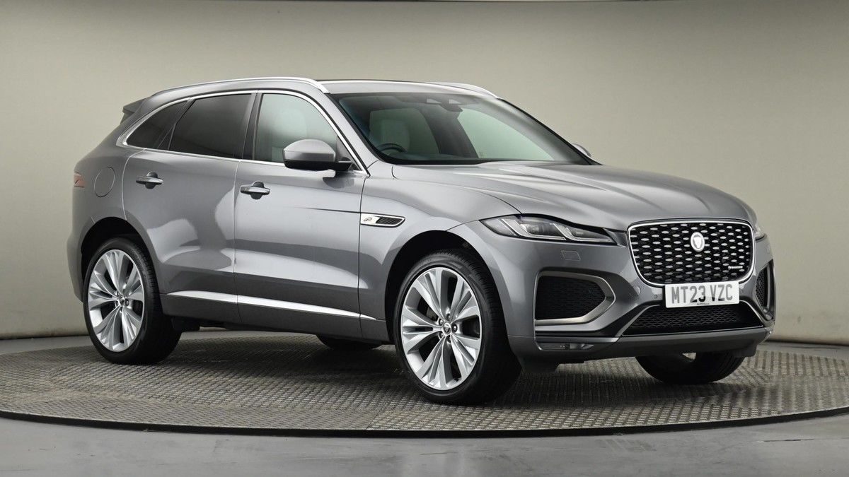 Jaguar F-PACE Image 20