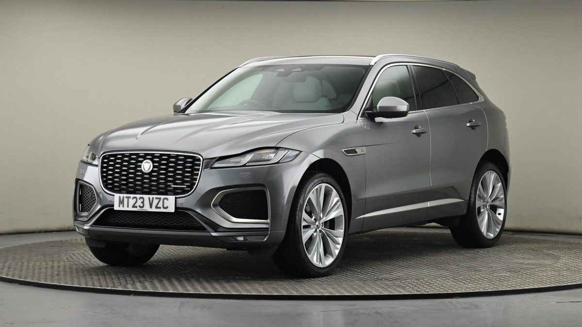 Jaguar F-PACE Image 22