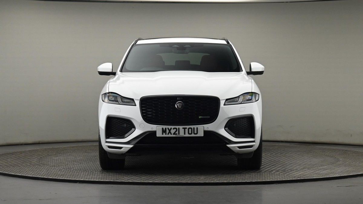 Jaguar F-PACE Image 21