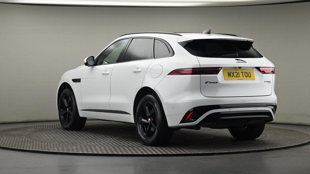 Jaguar F-PACE Image 24