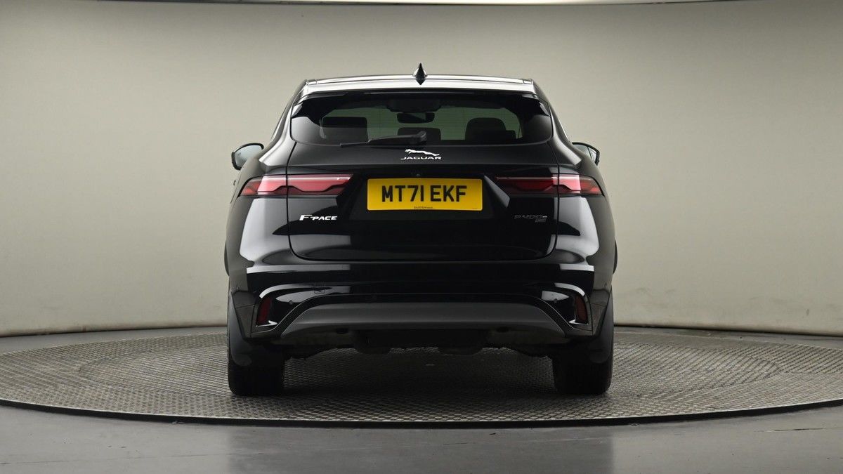 Jaguar F-PACE Image 25