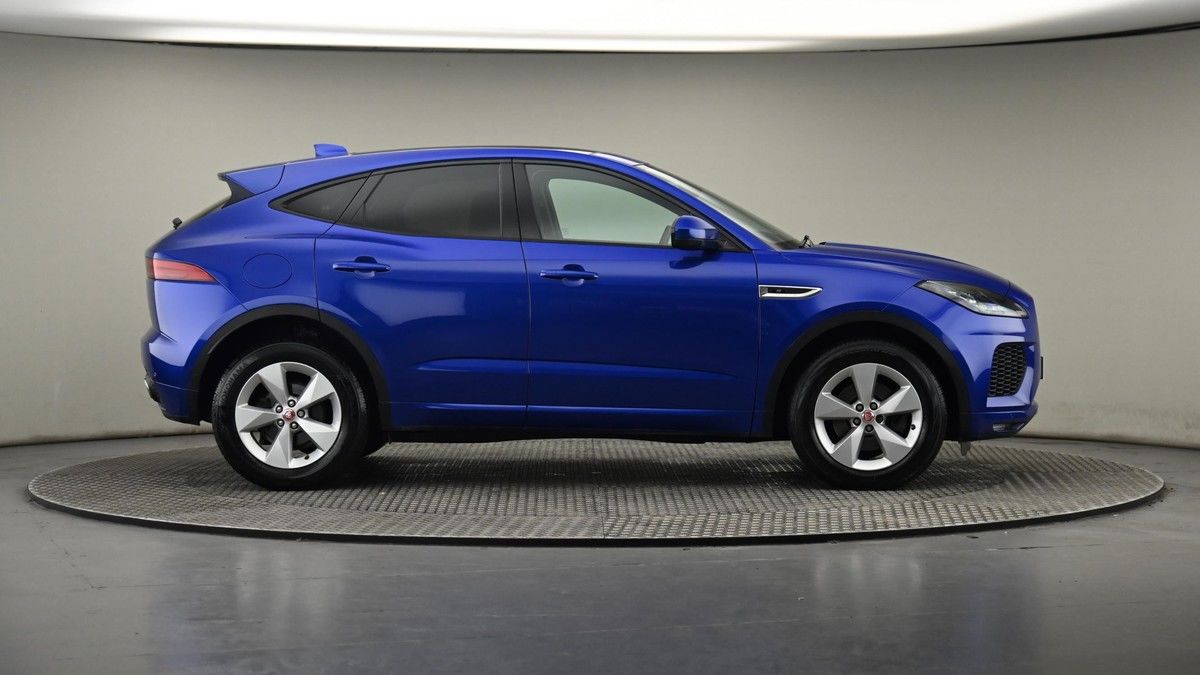 Jaguar E-PACE Image 27