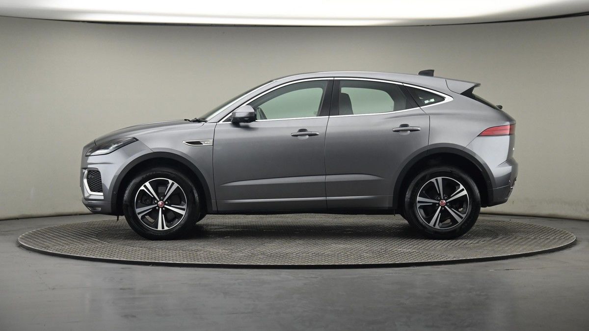 Jaguar E-PACE Image 23