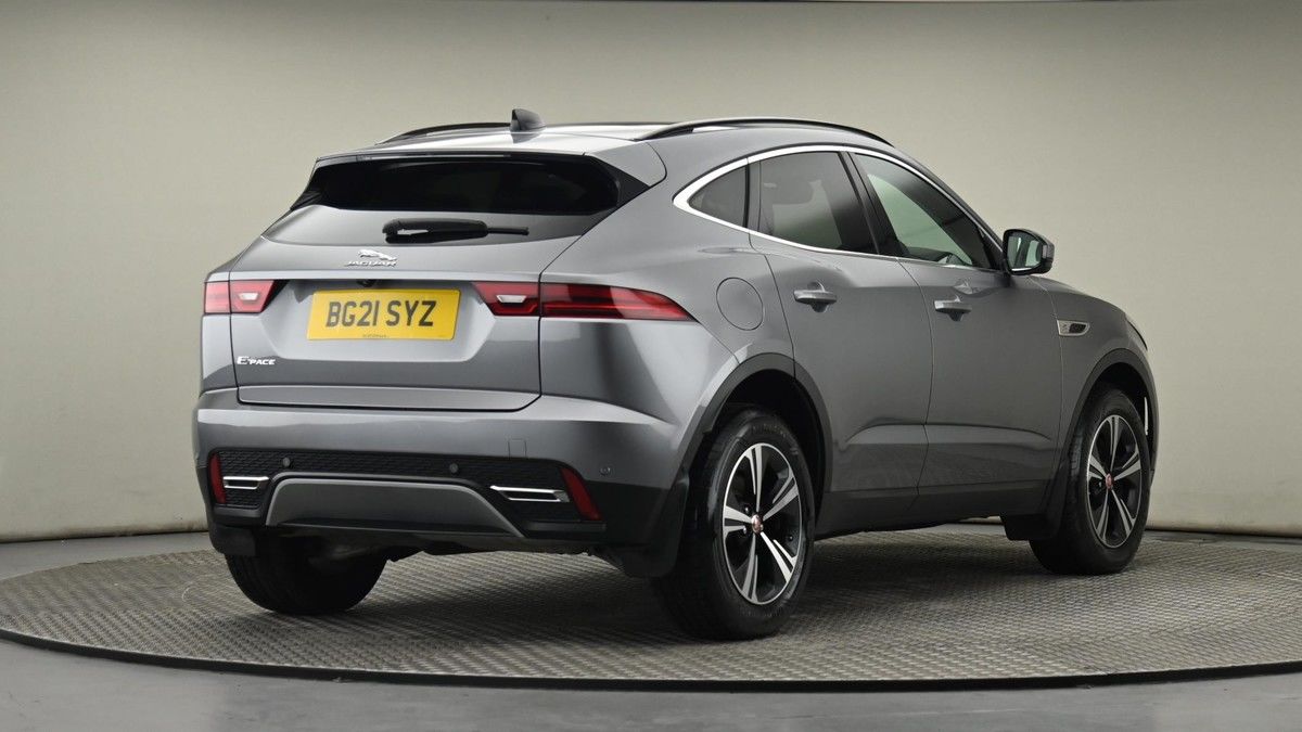 Jaguar E-PACE Image 26